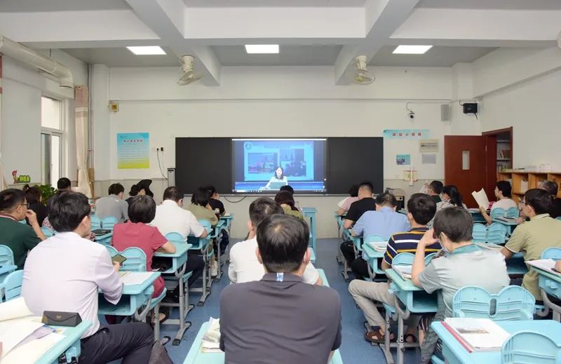 山师附小举办家长开放日，加强家校联系