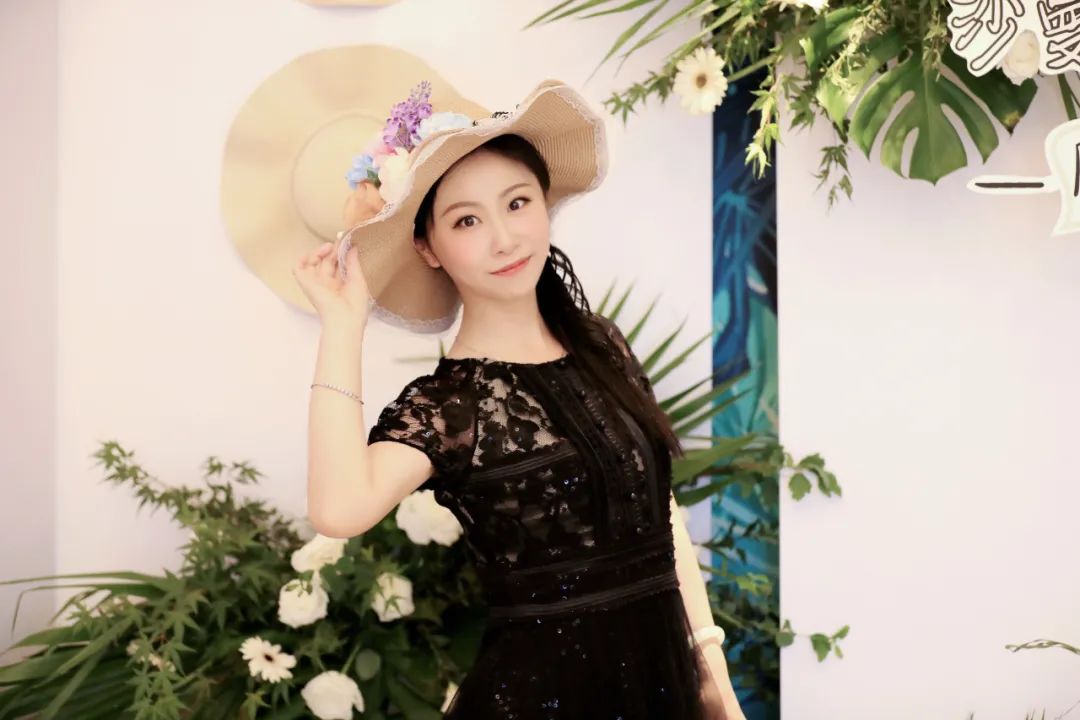 夏日风情，“帽”美如花——莎蔓莉莎上海事业群郑州下午茶优雅开启