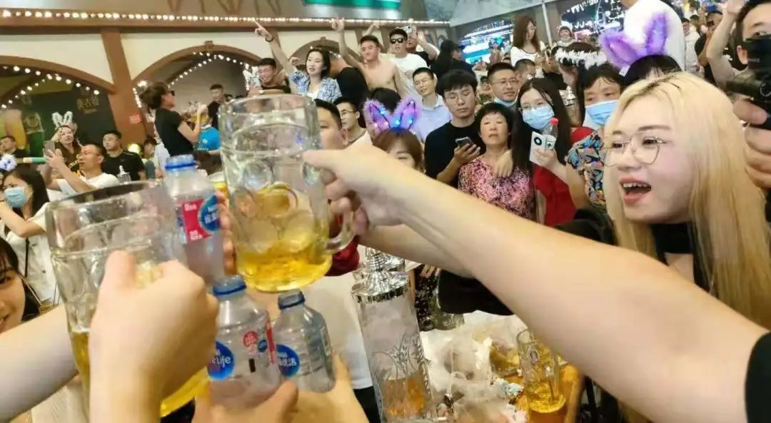 青啤优家饮品“饮燃”青岛国际啤酒节，解锁不一般的夏日清凉