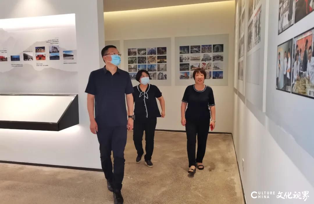 青岛莱西市委常委、常务副市长江联军一行到英良莱西产业园、艺术馆调研