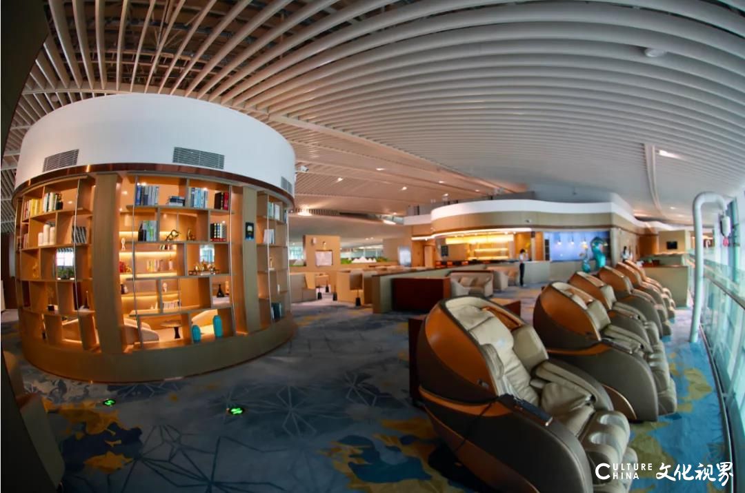 山航“鲁雁阁”全新亮相！打卡胶东机场单体最大休息室180°观景区