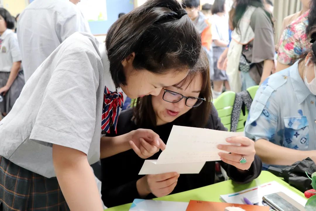 山师齐鲁实验学校初一新生入校，将搭乘“齐鲁号”列车通往梦想的彼岸