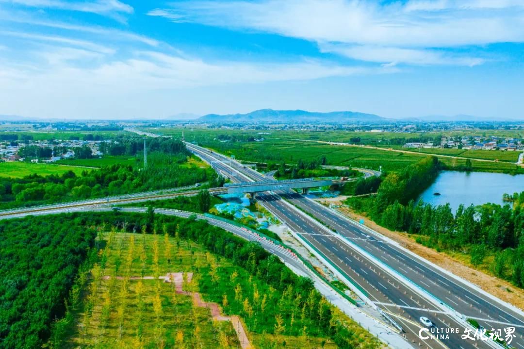 全国最长、山东首条智慧高速公路——京台高速泰安至枣庄段建成通车