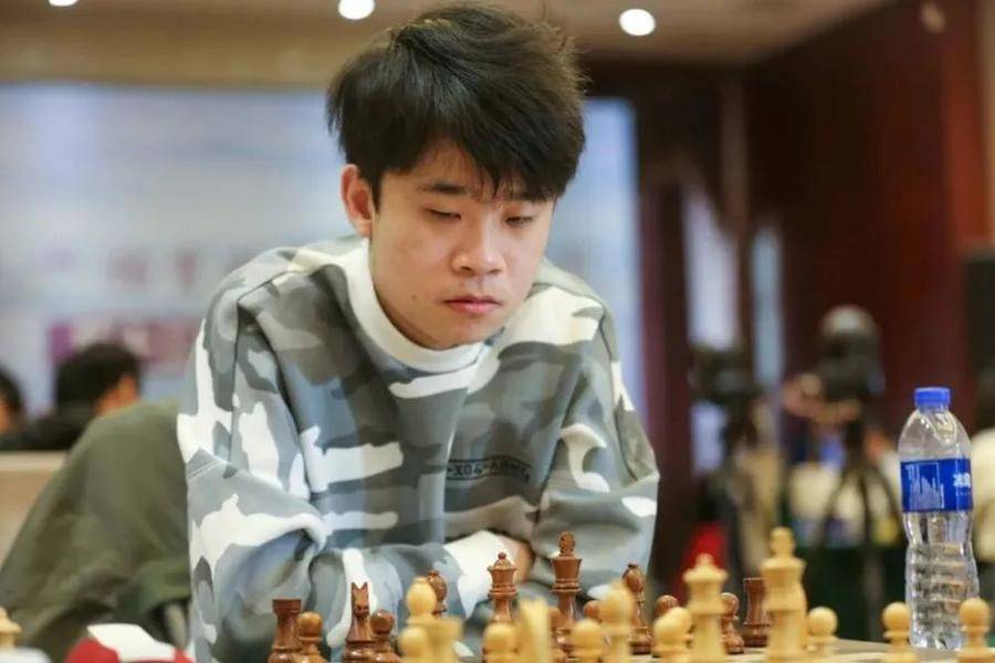 中国城市国际象棋联赛海选赛竞争愈发激烈，第五轮比赛强队对冲多以平局收场