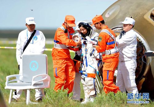 山东姑娘好样的！王亚平将成为中国首位出舱的女航天员