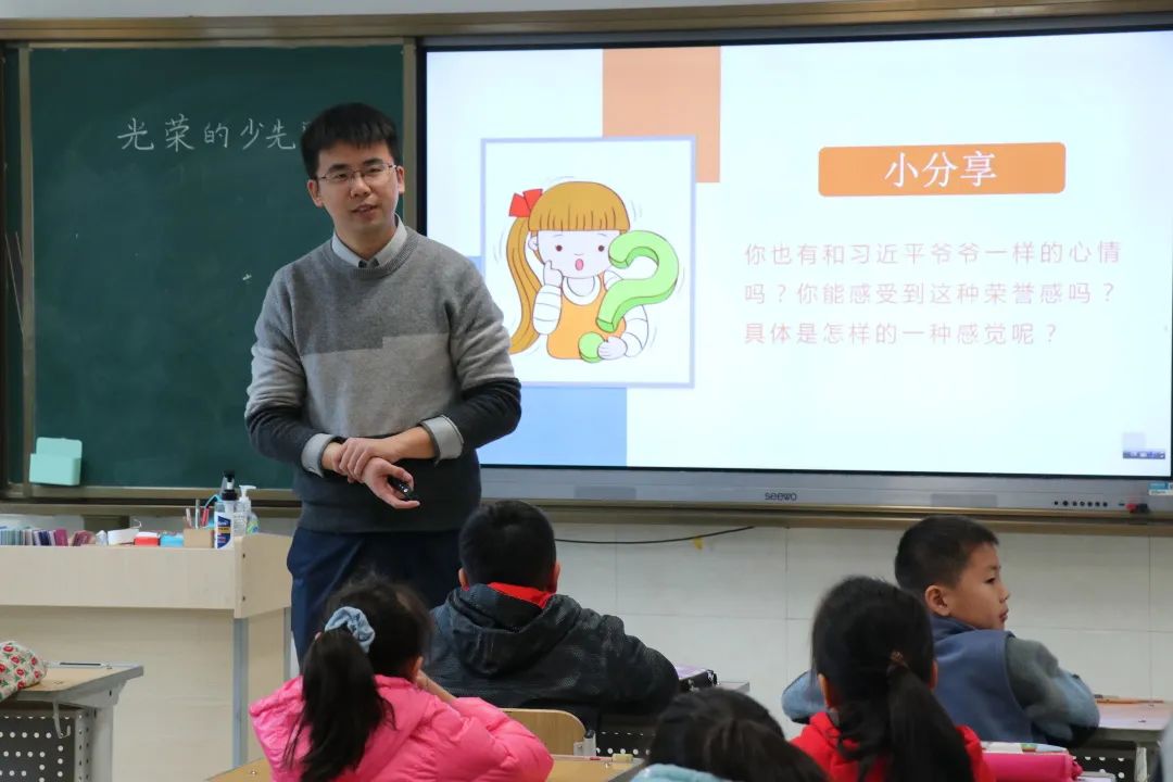 济南高新区教研室主任李继冶一行到汉峪小学进行教学视导