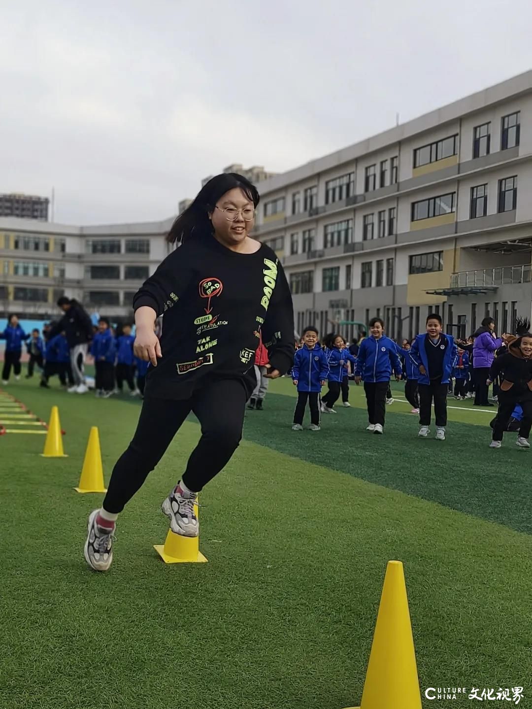 德州齐河县山师东海实验学校“障碍接力赛”圆满举办