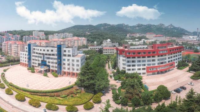 市校共建，青岛大学青岛师范学院签约揭牌