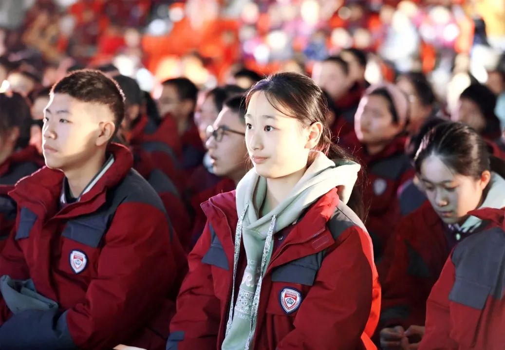 辞旧迎新，济南托马斯2022超燃晚会华丽上演