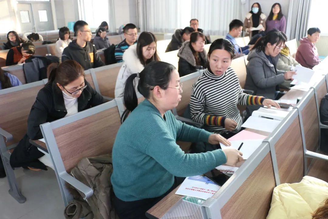 凝聚育人合力，建设文明校园——济南万象新天学校第三届一次教代会圆满举行