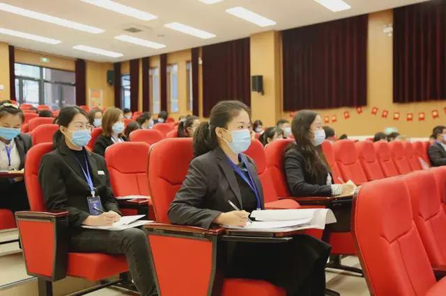 济南祥泰实验学校第二届教职工代表大会第二次会议顺利召开