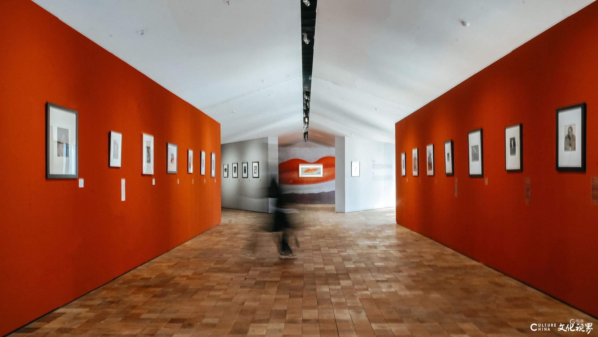 从纽约到巴黎，囊括国际级大师近250件作品的“曼·雷与缪斯”大型艺术展落地青岛西海美术馆