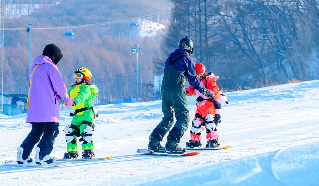 设施先进  借力冬奥，长春莲花山世茂滑雪场成“冰雪热”最红打卡地