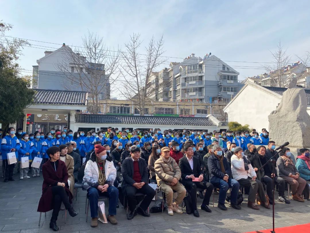 “咏梅——李兆虬中国画展”在枣庄滕州盛大开幕