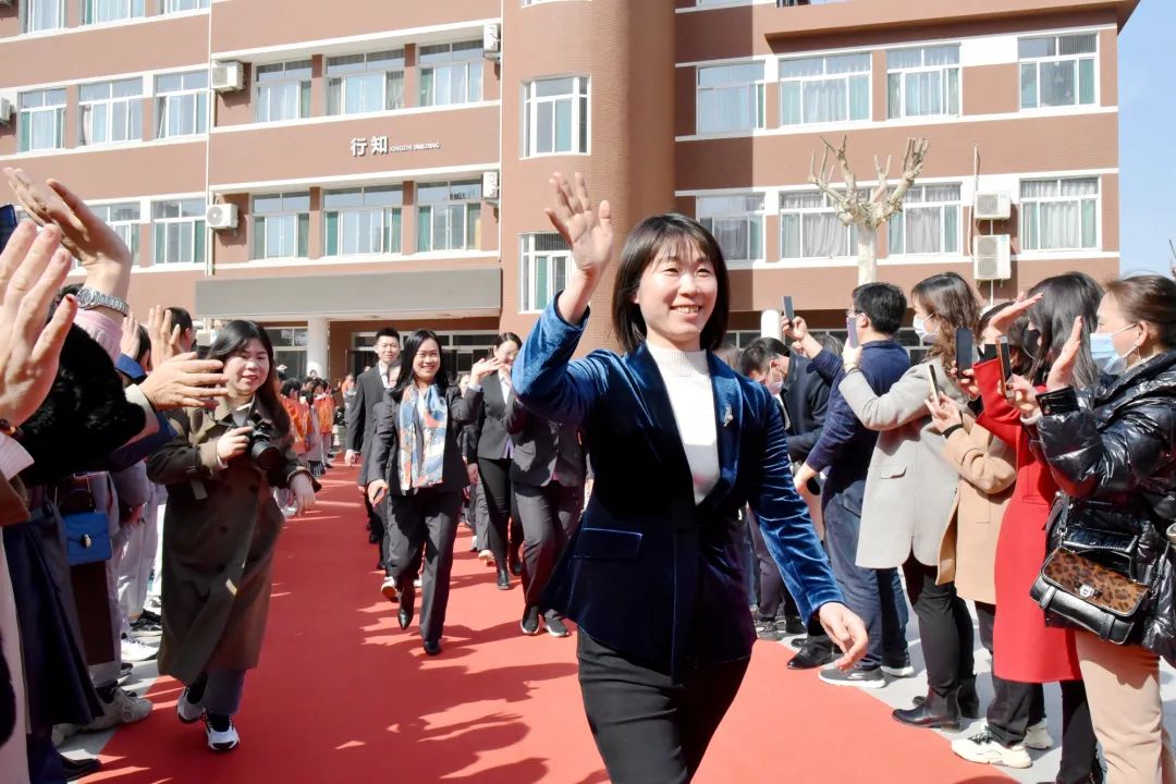 中考倒计时100天，山师齐鲁实验学校举行“百日誓壮志，一起向未来”誓师大会