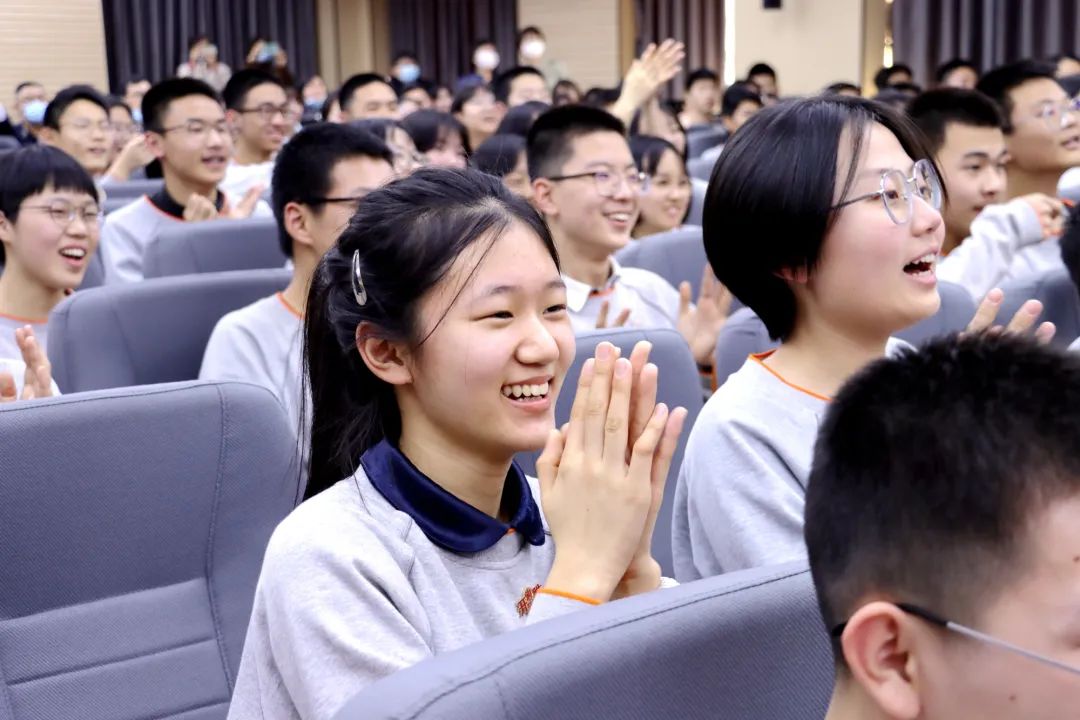 中考倒计时100天，山师齐鲁实验学校举行“百日誓壮志，一起向未来”誓师大会