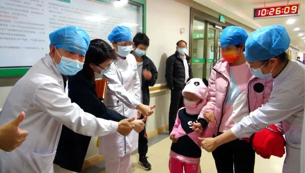 医院家庭同为生命接力，广东茂名市女孩成功移植脐血