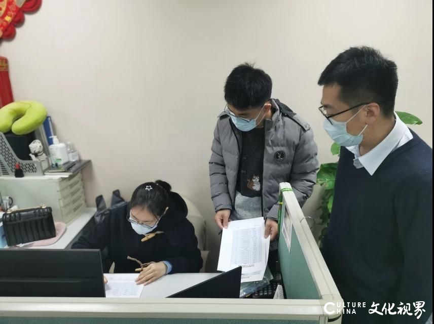 5名青啤抗疫志愿者赴青岛莱西一线参与疫情防控工作，用实际行动展现青啤青春担当