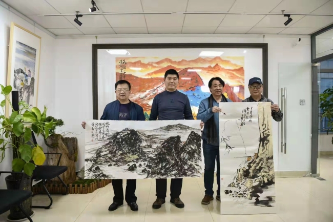 于笔墨间寻一处田园——著名画家李勇、青年画家张勤之走进文化视界