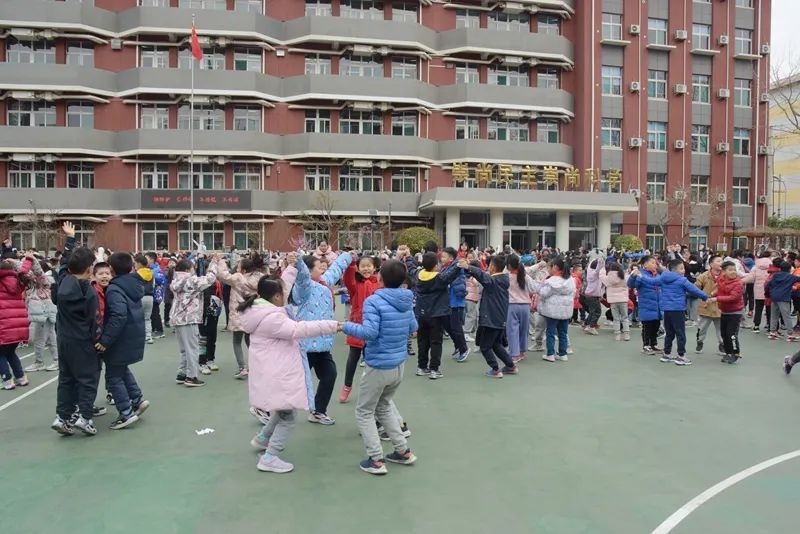 “国际幸福日”来临，山师附小带领同学们发现幸福、感受幸福、晒出幸福