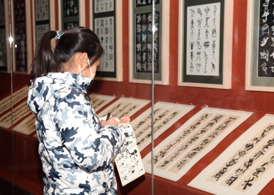 千变万化，一眼万年——“纳天为书·韩美林天书艺术故宫展”圆满落幕