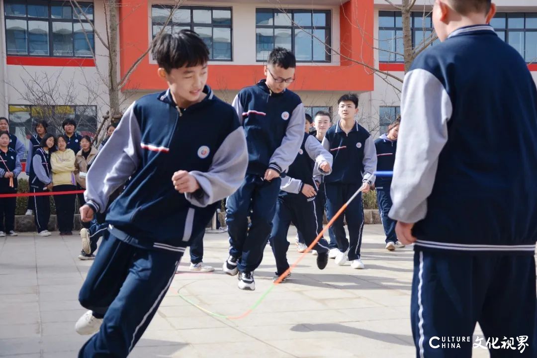 让运动成为习惯，山师中铁实验学校聚力营造“强身抗疫”的校园体育氛围