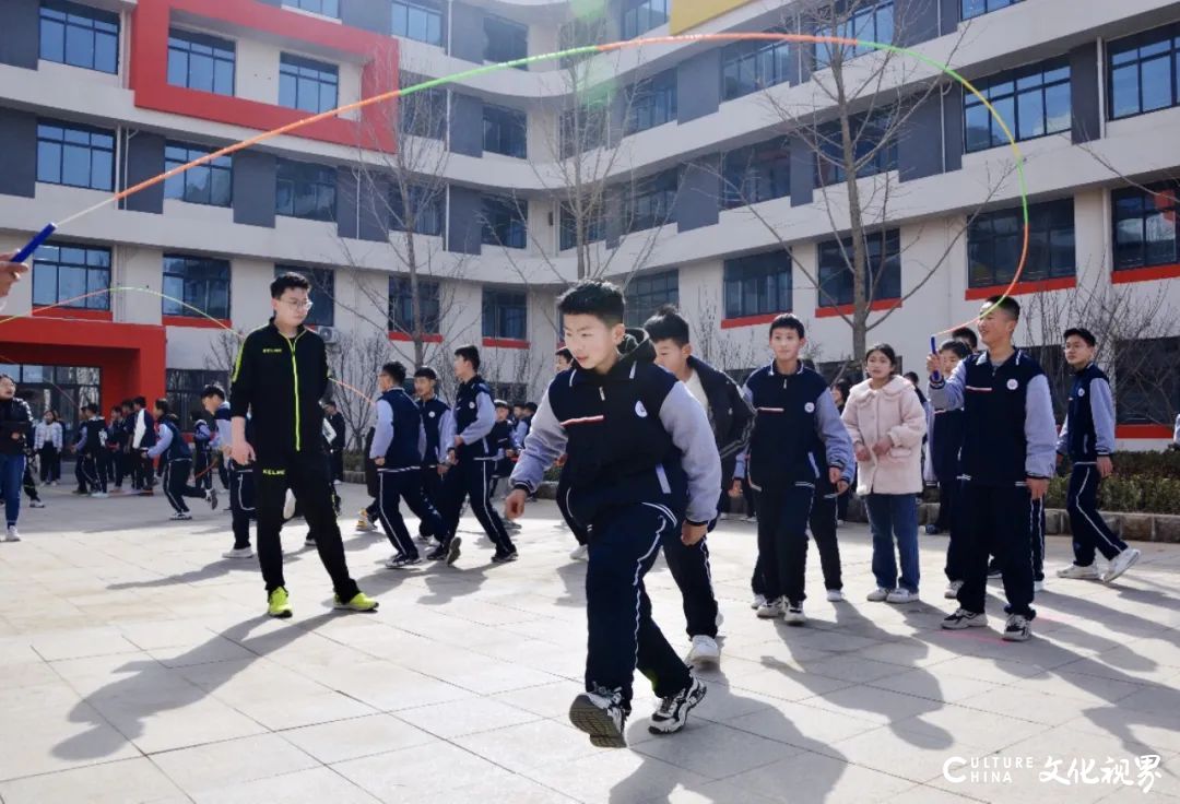 让运动成为习惯，山师中铁实验学校聚力营造“强身抗疫”的校园体育氛围