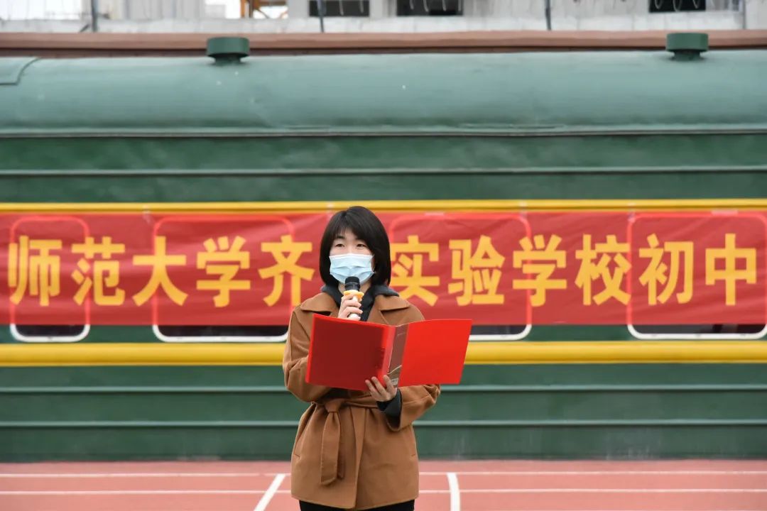 点亮科技梦想，培养科学思维——山师齐鲁实验学校成功举办第二届科技节