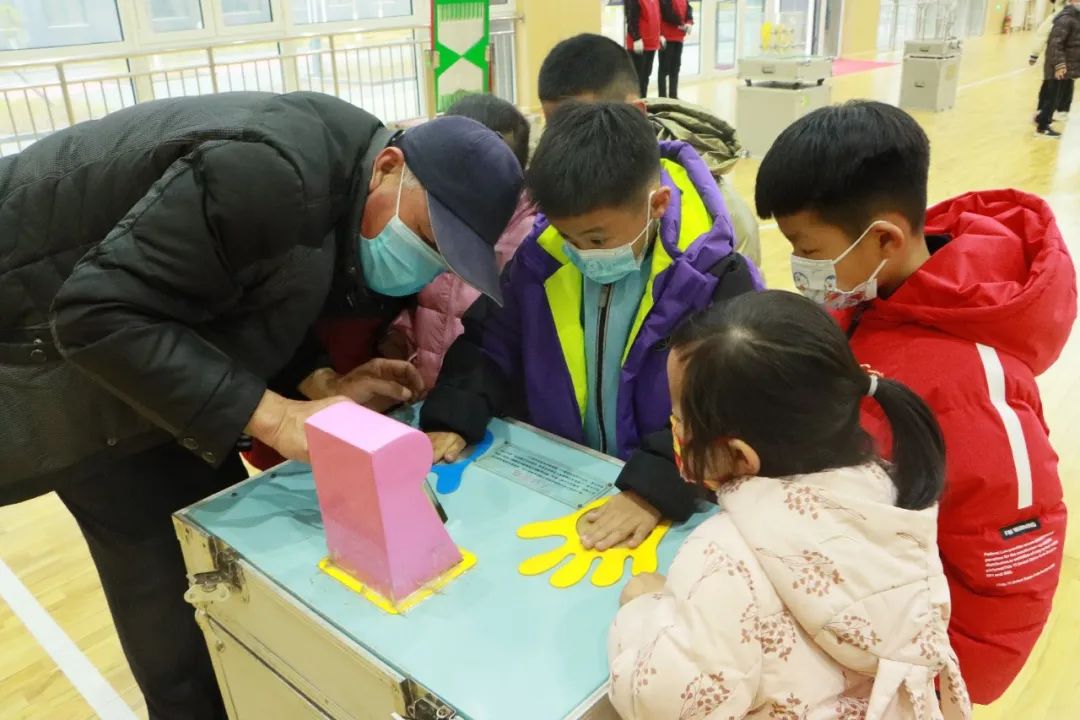 启迪科技梦  一起向未来——​山师润元实验学校首届科技节落幕