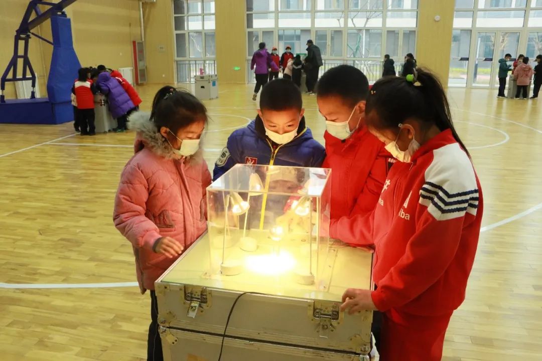 启迪科技梦  一起向未来——​山师润元实验学校首届科技节落幕