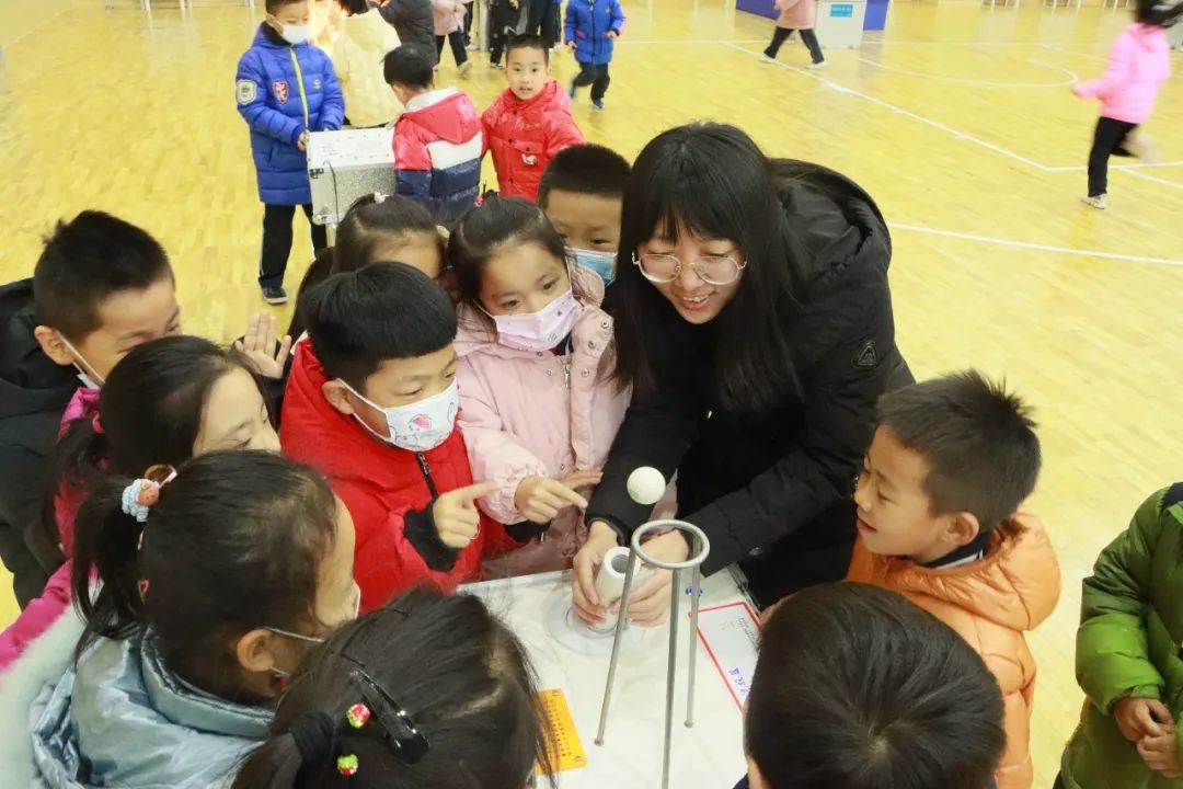 启迪科技梦  一起向未来——​山师润元实验学校首届科技节落幕