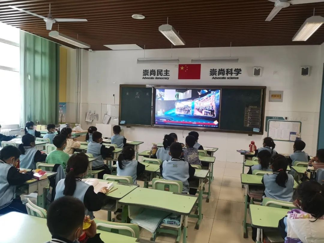 启迪科技梦  一起向未来——​山师润元实验学校首届科技节落幕