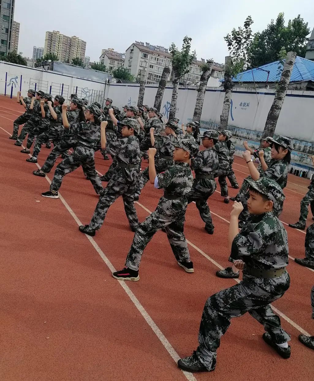 ​济南市历下区历山学校王在超老师：融入孩子的世界，和学生一起长大