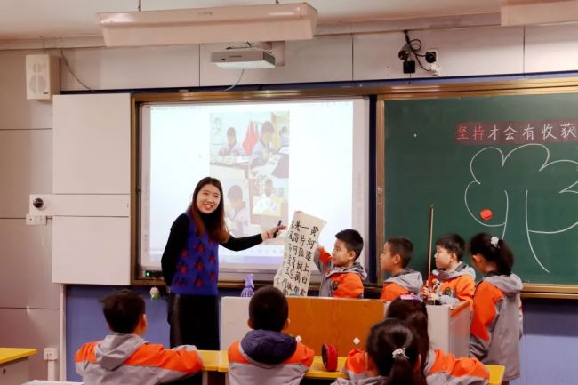 以赛促研，济南齐鲁实验学校小学部开展“三个一”有效课堂新苗教师评优课活动