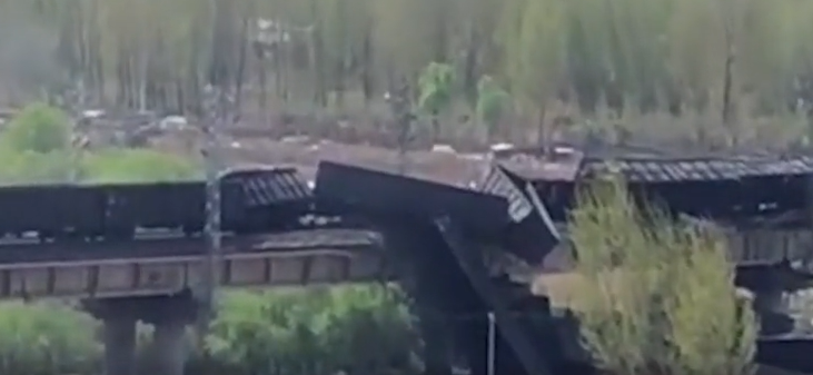 大秦铁路天津段发生运煤火车碰撞事故，目前无人员伤亡报告