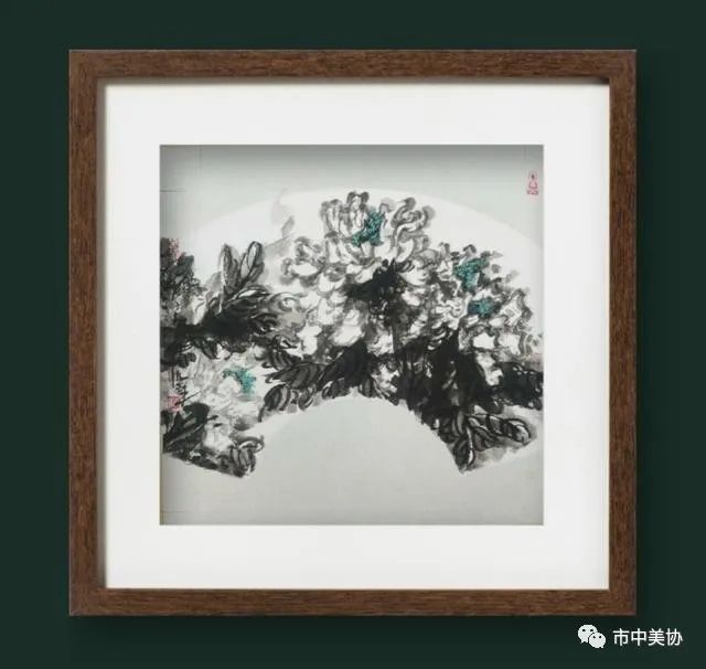 娑婆世界尘埃定，淡墨无痕富贵花——赏青年画家海珠牡丹写生作品