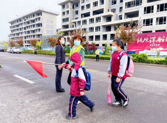 春天是久别的重逢，山师英才学校复课首日平稳有序