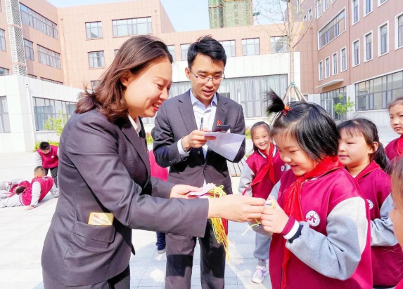 春天是久别的重逢，山师英才学校复课首日平稳有序