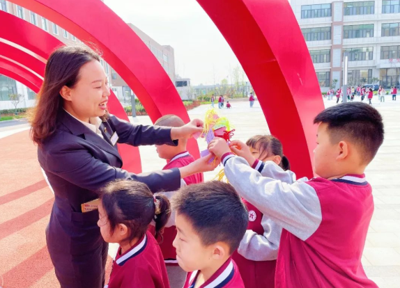 春天是久别的重逢，山师英才学校复课首日平稳有序