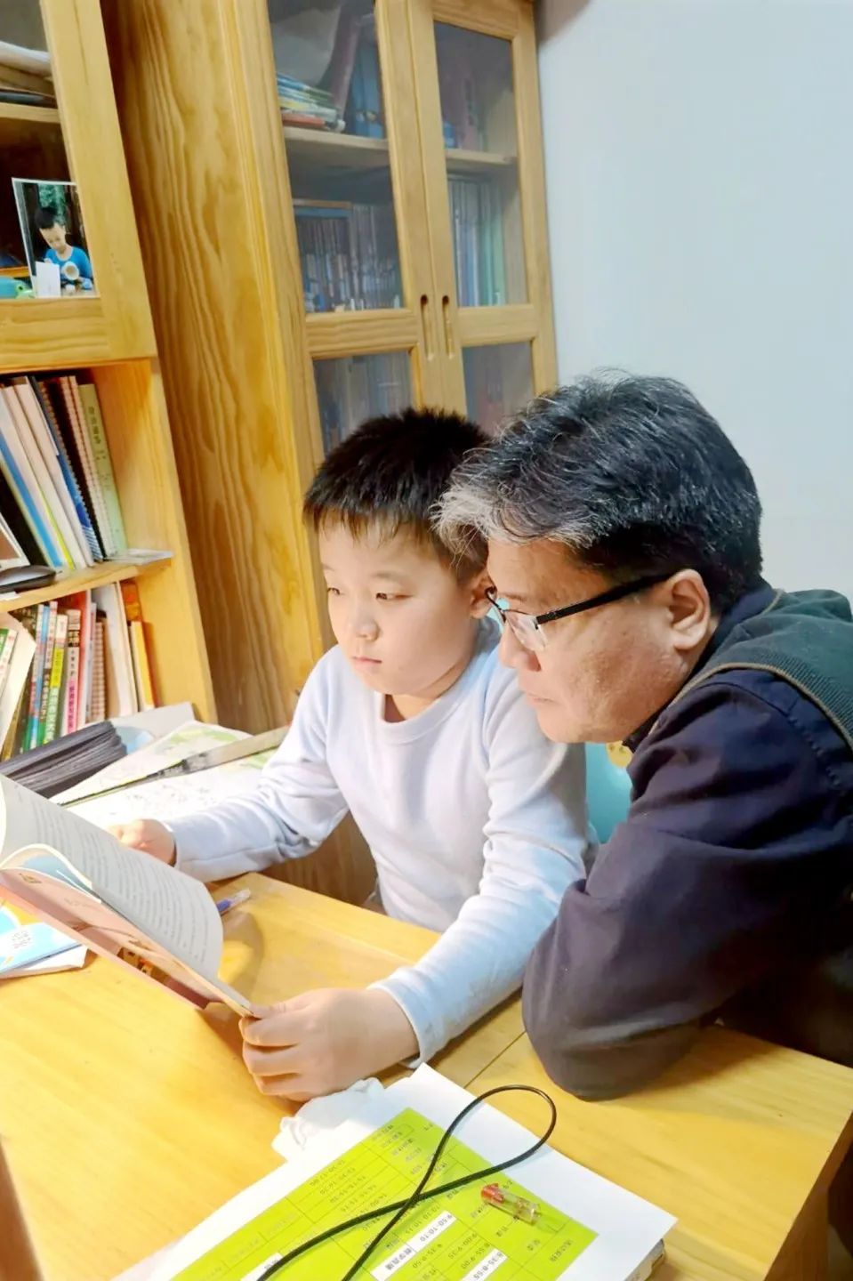 共享阅读之乐——私立济南齐鲁学校开展六年级亲子读书活动