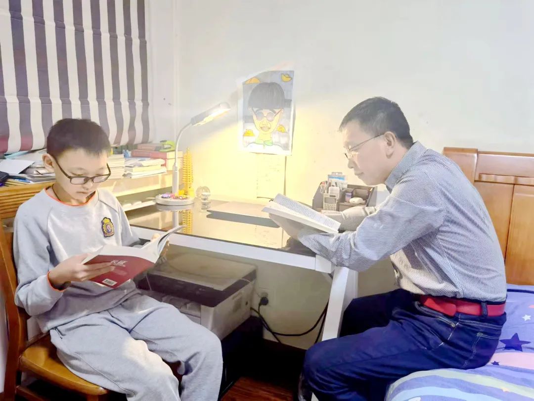 共享阅读之乐——私立济南齐鲁学校开展六年级亲子读书活动