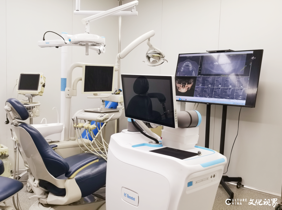 济南首例种植牙机器人手术在可恩口腔医院顺利完成，引领智控种植“微米”新时代