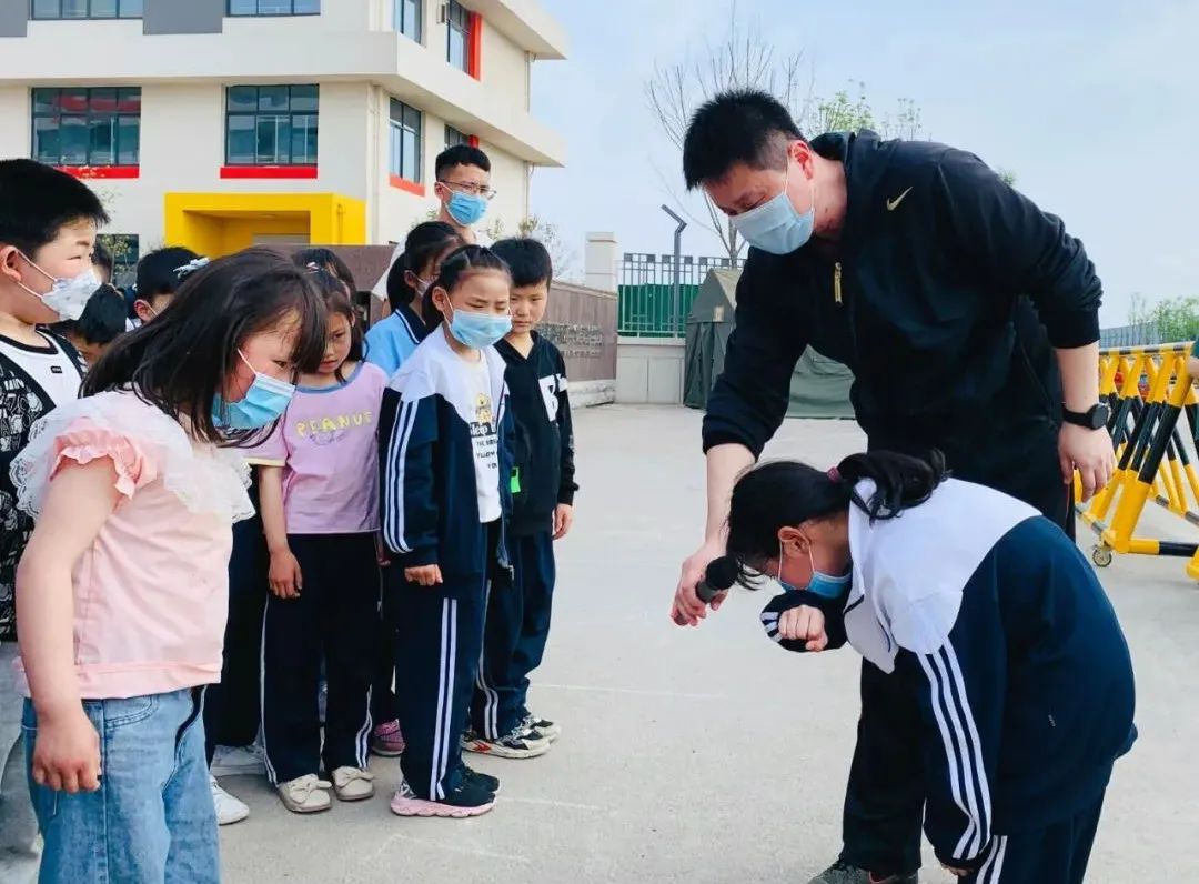 以练为战  防患未然——山师中铁实验学校举行消防应急疏散演练