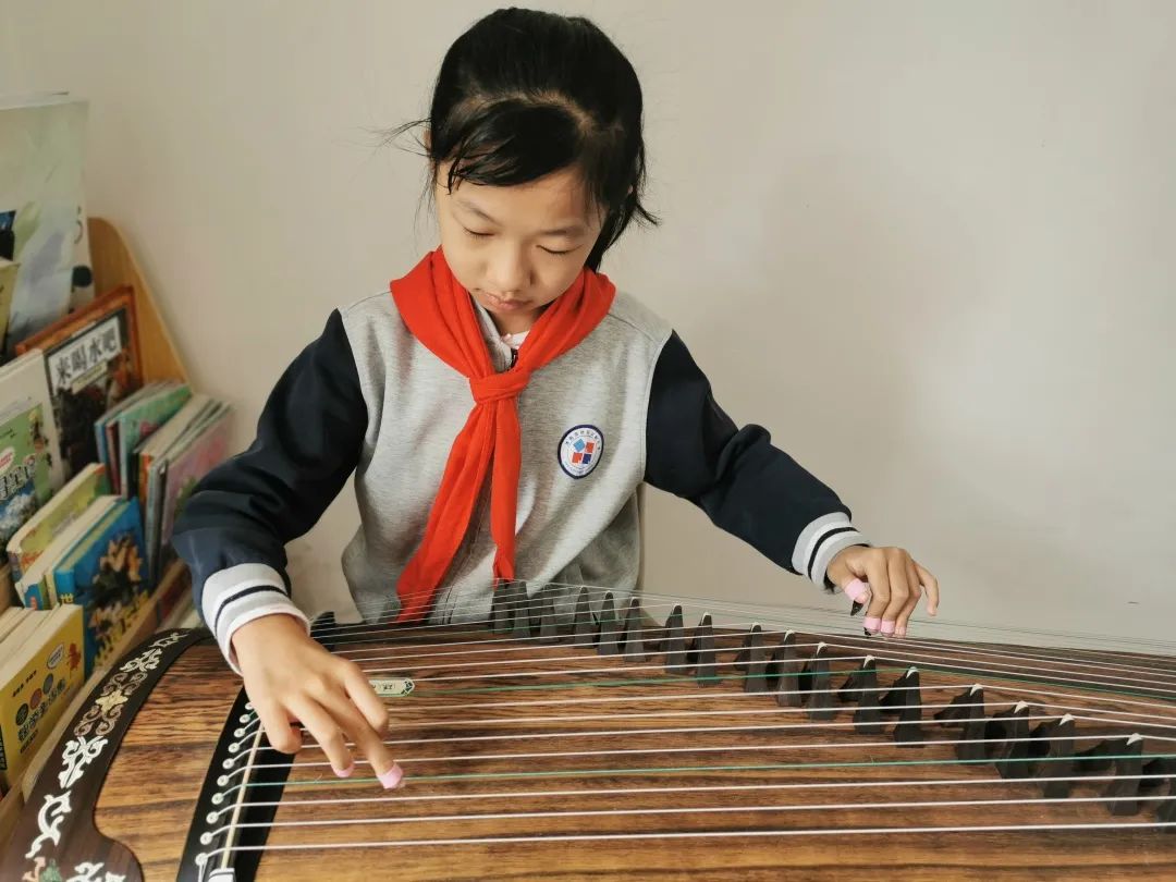 一支舞蹈  一段旋律，济南高新区汉峪小学苏步青中队云端“绽放”才艺展