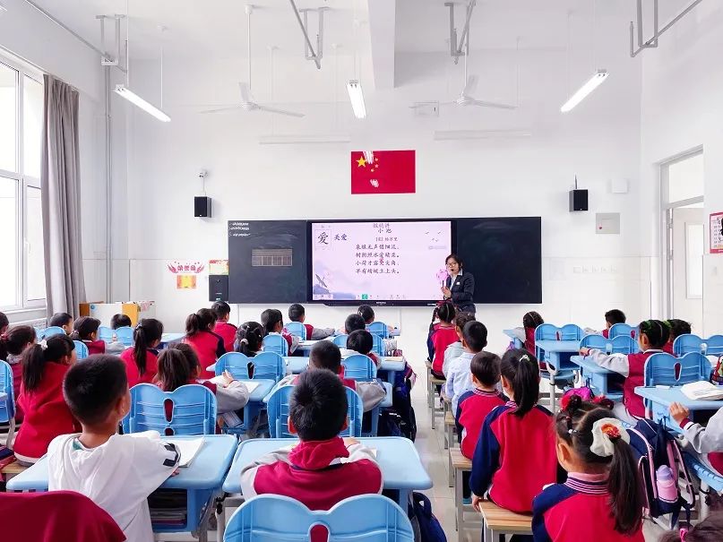 小学什么样？山师英才幼儿园大班小朋友走进英才学校“探秘”