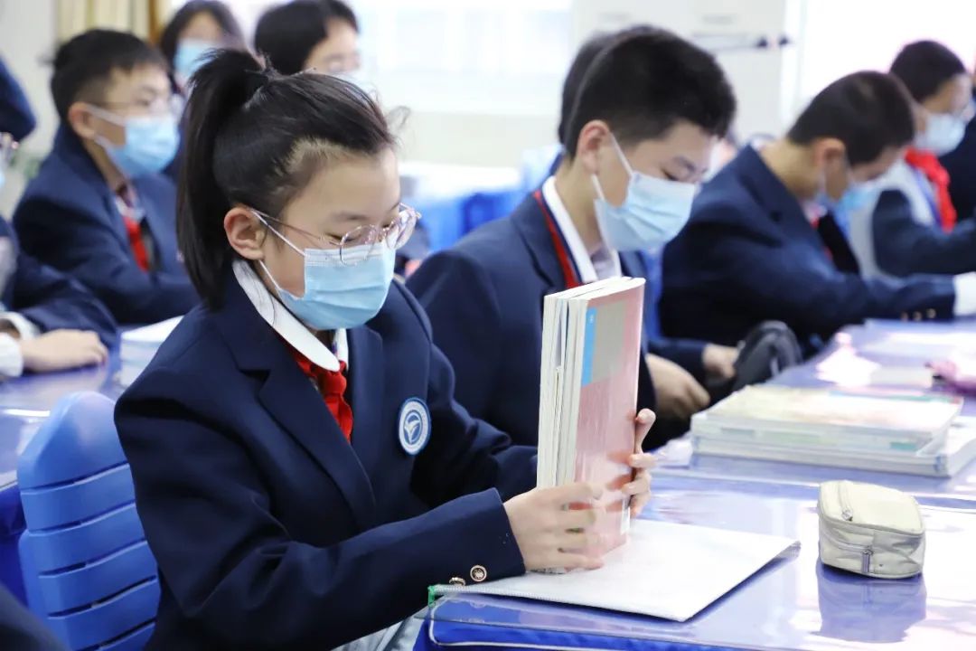 “疫”散花开喜归来，山师中建长清湖实验学校第二批复课学生返校