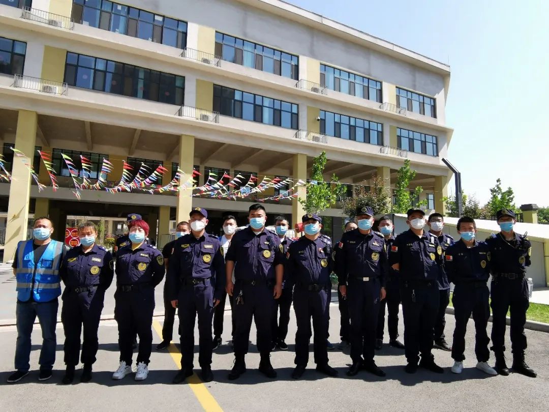 山师东海实验学校携手蓝天亮剑应急救援队，为学生安全复学保驾护航