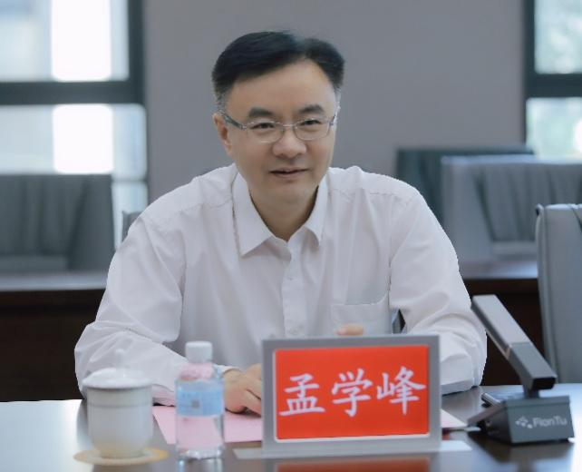 济南市民营局党组成员、副局长王泽昊一行到访产发集团，双方正式签署战略合作协议