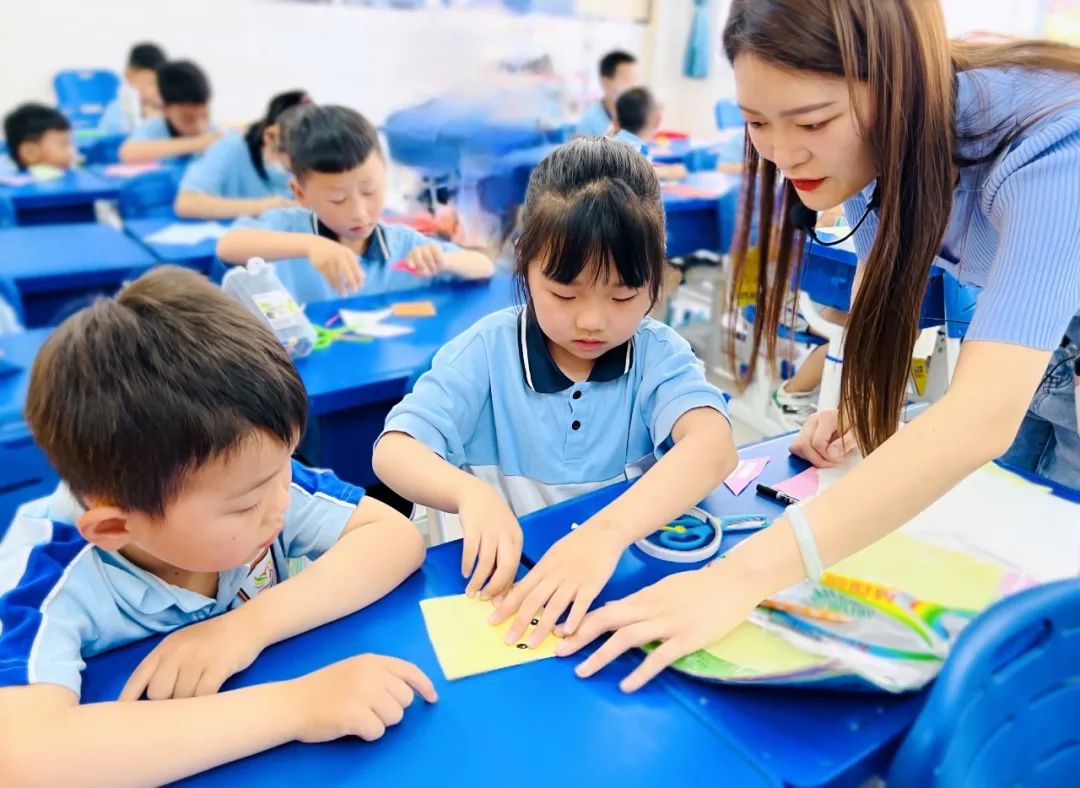 科学做好幼小衔接，山师中铁实验学校迎来幼儿园“小客人”