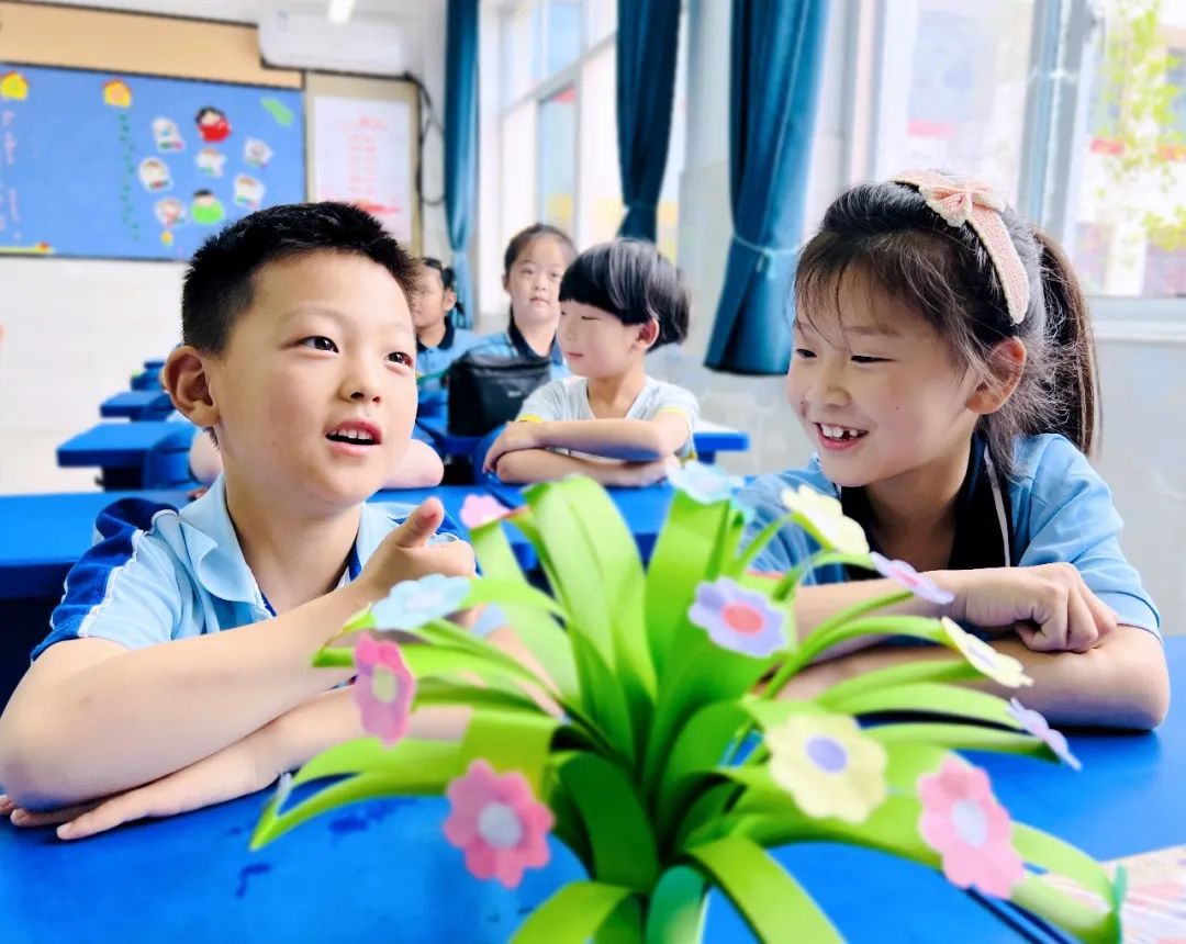 科学做好幼小衔接，山师中铁实验学校迎来幼儿园“小客人”